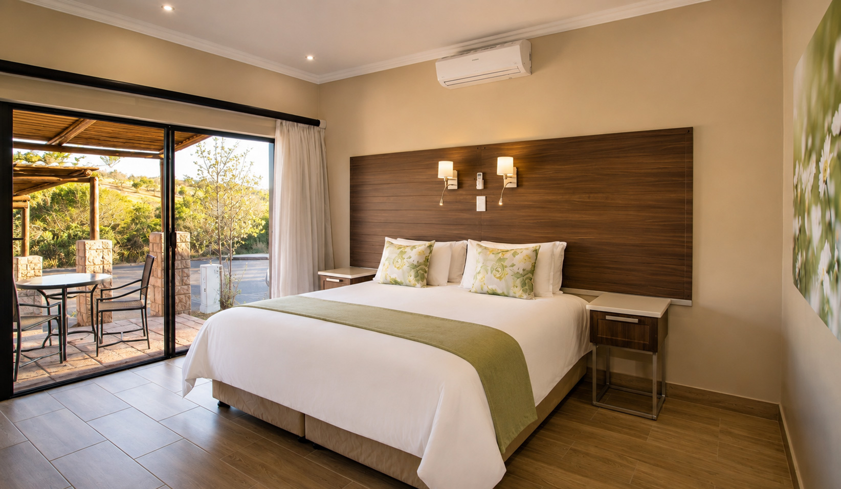 4 Bedroom Luxury Lodge